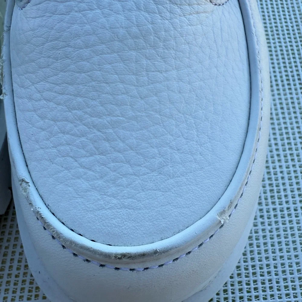 DR MARTENS FREYA WOMENS White Shoes Straps Size 10 L like new with defect